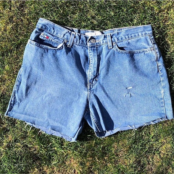 Tommy Hilfigher Denim Shorts - Picture 5 of 5